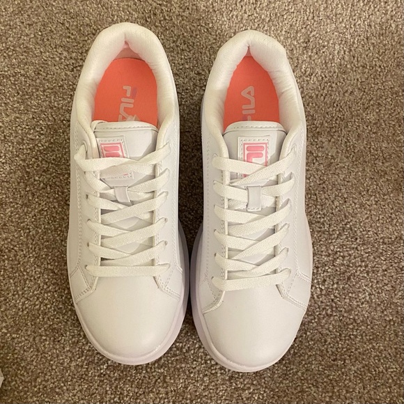 Fila Shoes - Fila zmalfi white and pink sneakers